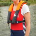 schwimmweste_3_ausschnitt.jpg